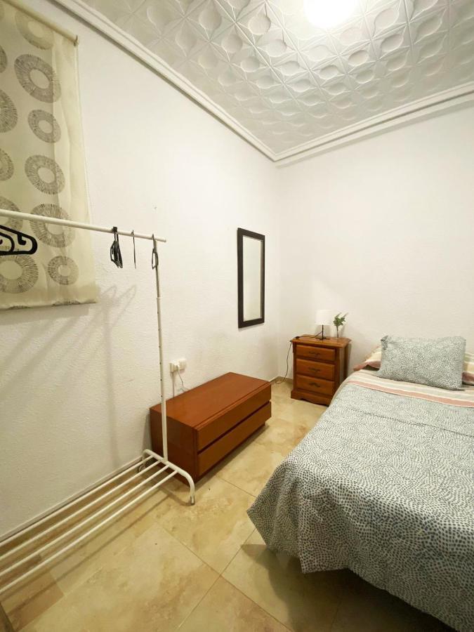 Valencia Cerca Al Puerto Shared Apartment Exterior photo